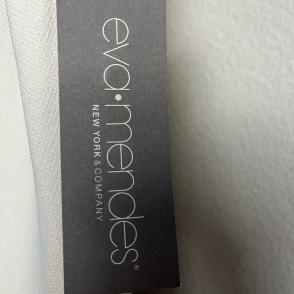 EVA MENDES FOR NEW YORK & COMPANY IVORY RUFFLE WAIST SKIRT WITH SLIT SIZE 8 NWT - Picture 3 of 8